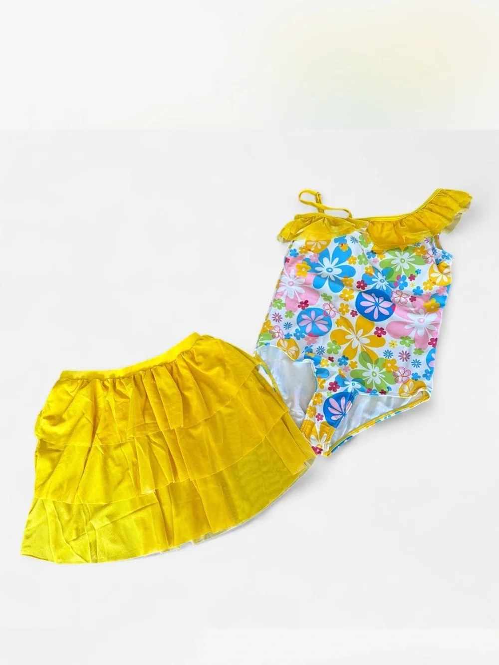 Girl’s Cute Swim Set - Size 9/10 - NWOT